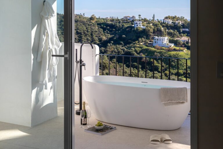 89c57a28eafd7469a0e2737ad9971334 - 12