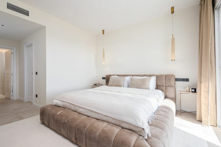 89c57a28eafd7469a0e2737ad9971334 - 8