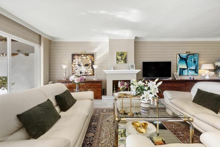 8a28b77e708f8879ca386f2c71a7adae - 7