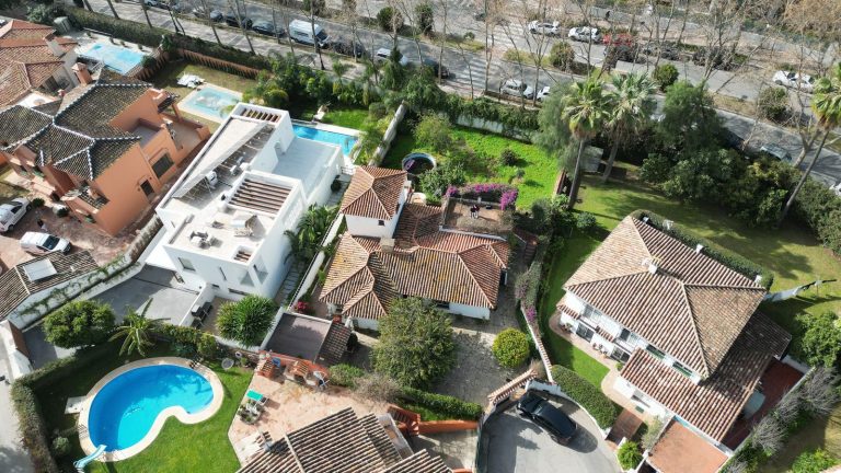 8a3b261b976bc7d2fa1f2f6053d2d8fd - 3