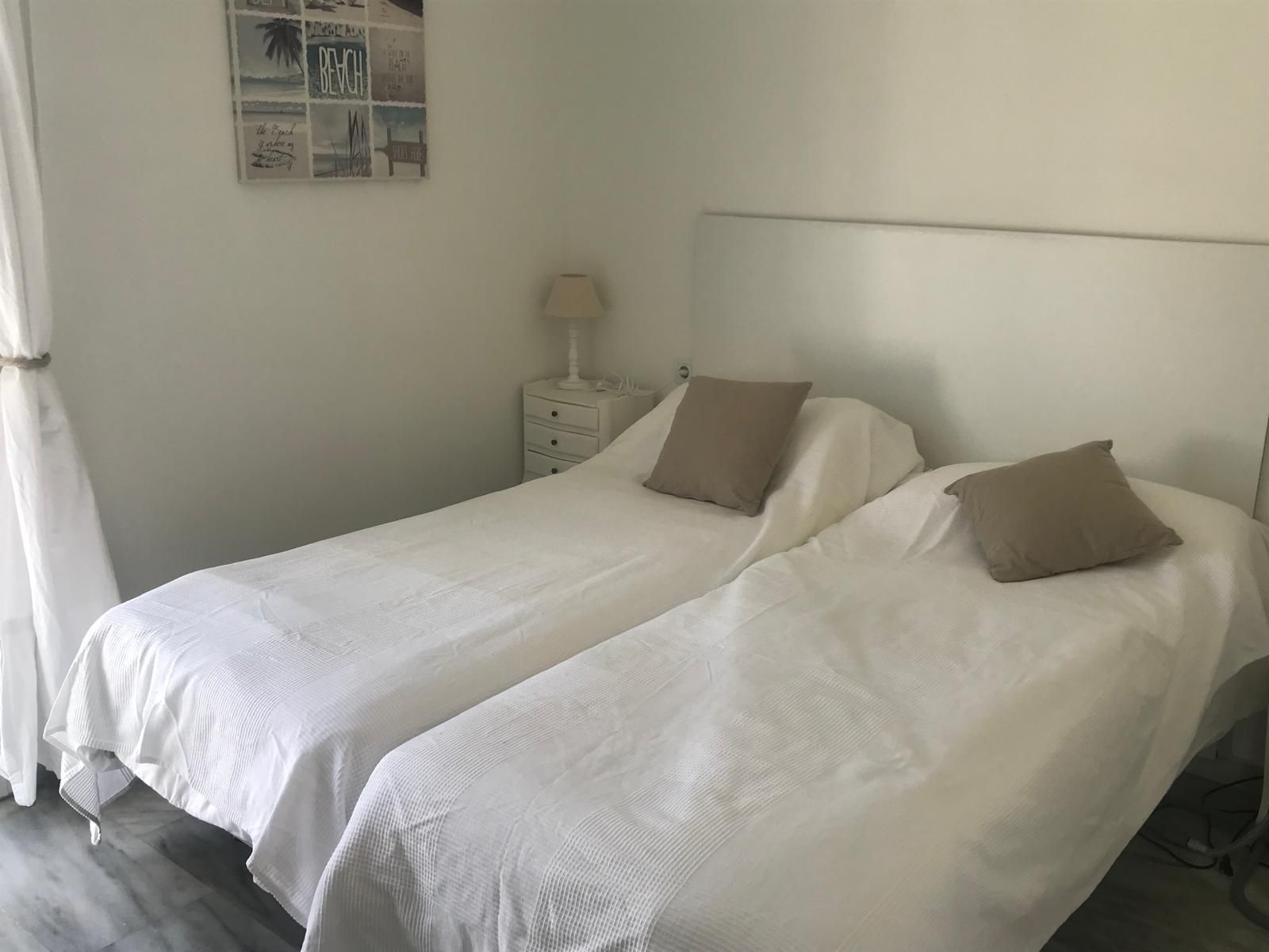 8aa0c87df7e156a80e4a1eb6b0b91689 - 12