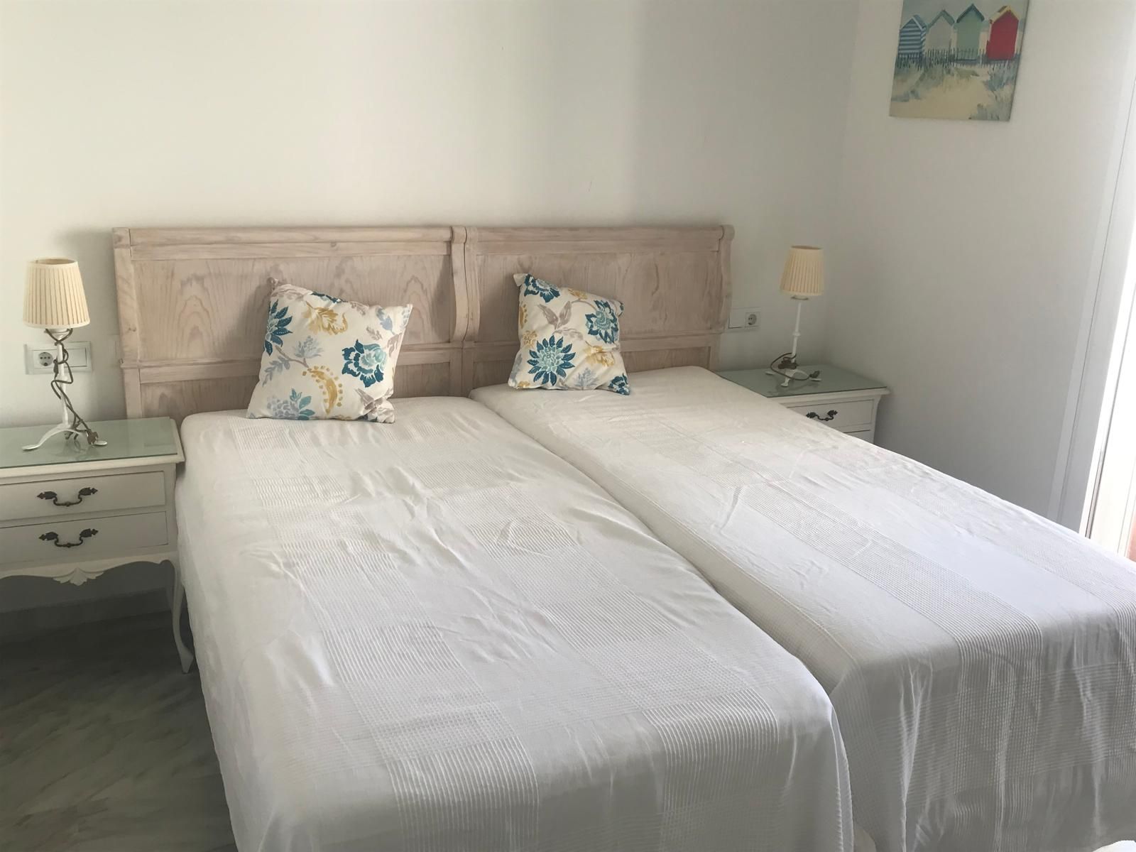 8aa0c87df7e156a80e4a1eb6b0b91689 - 16