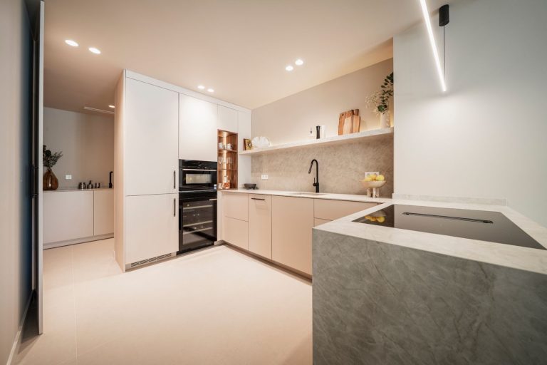 8b5dd24448b4f3f57a3d37611427fa4d - 13