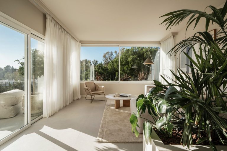 8b5dd24448b4f3f57a3d37611427fa4d - 4