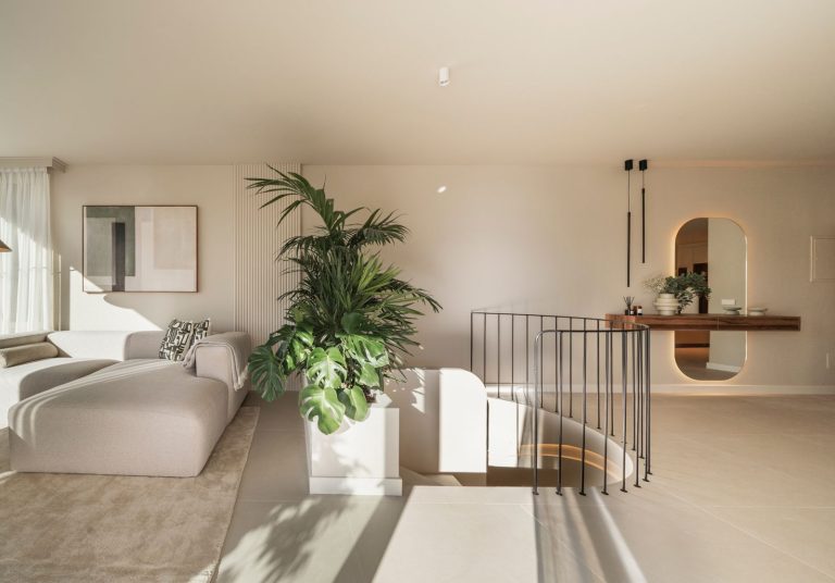 8b5dd24448b4f3f57a3d37611427fa4d - 5