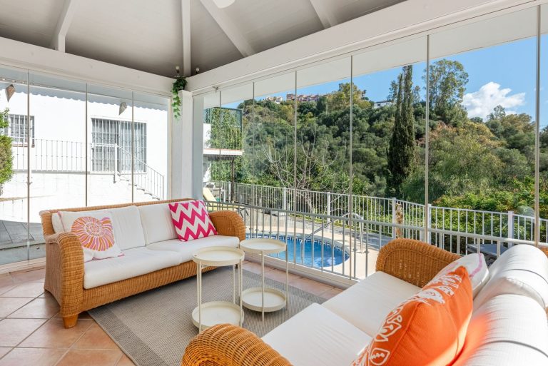 8ba9edb710b3a0a2d8e459d4c78fc208 - 10