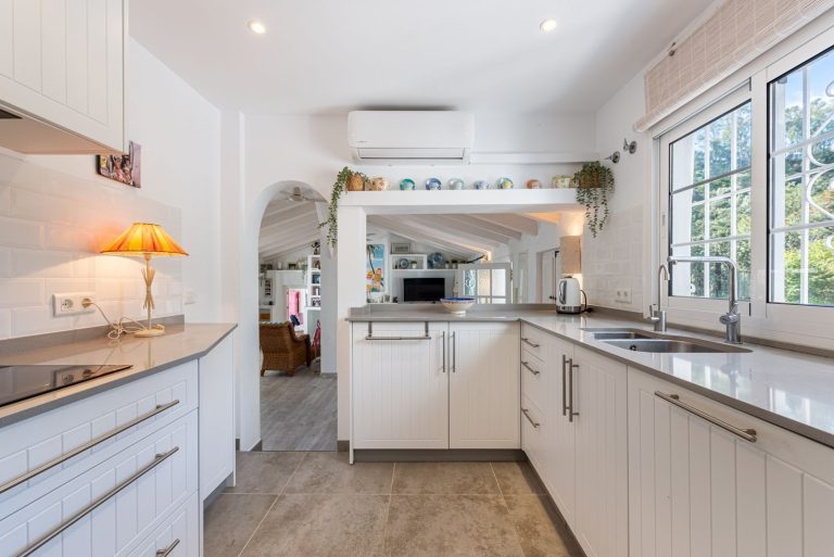 8ba9edb710b3a0a2d8e459d4c78fc208 - 12