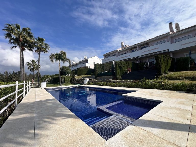 8db4b48a5229f90a6acb879a741843f1 - 1