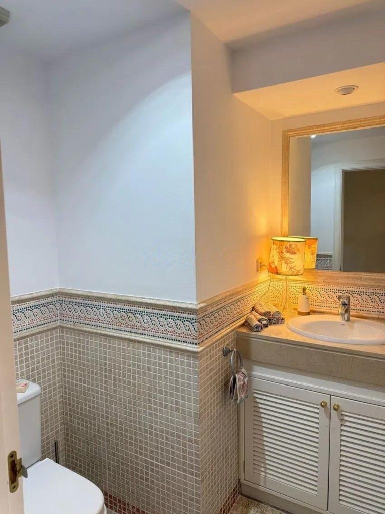 8dfe8bacca95955d3e17ab196bf515fe - 13