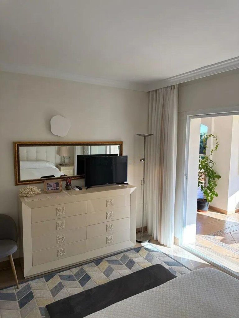 8dfe8bacca95955d3e17ab196bf515fe - 8