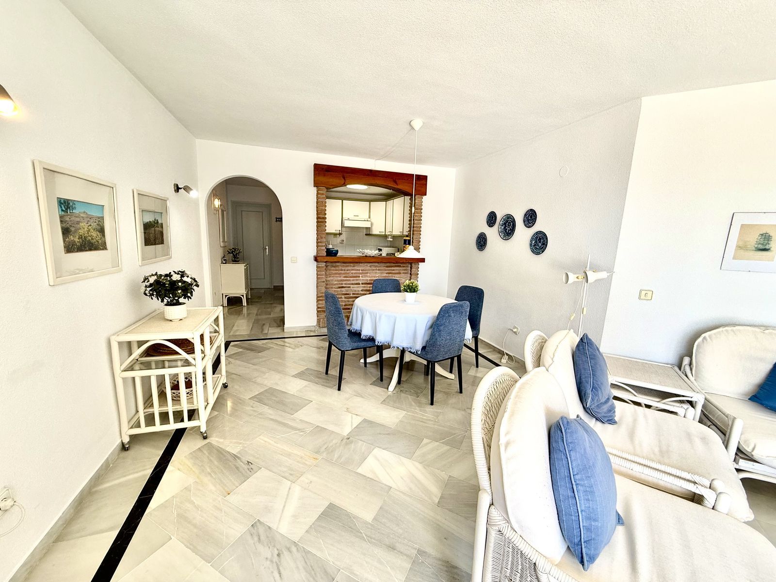 8e8249263b4ec24b96cf28f58bfc27c5 - 12