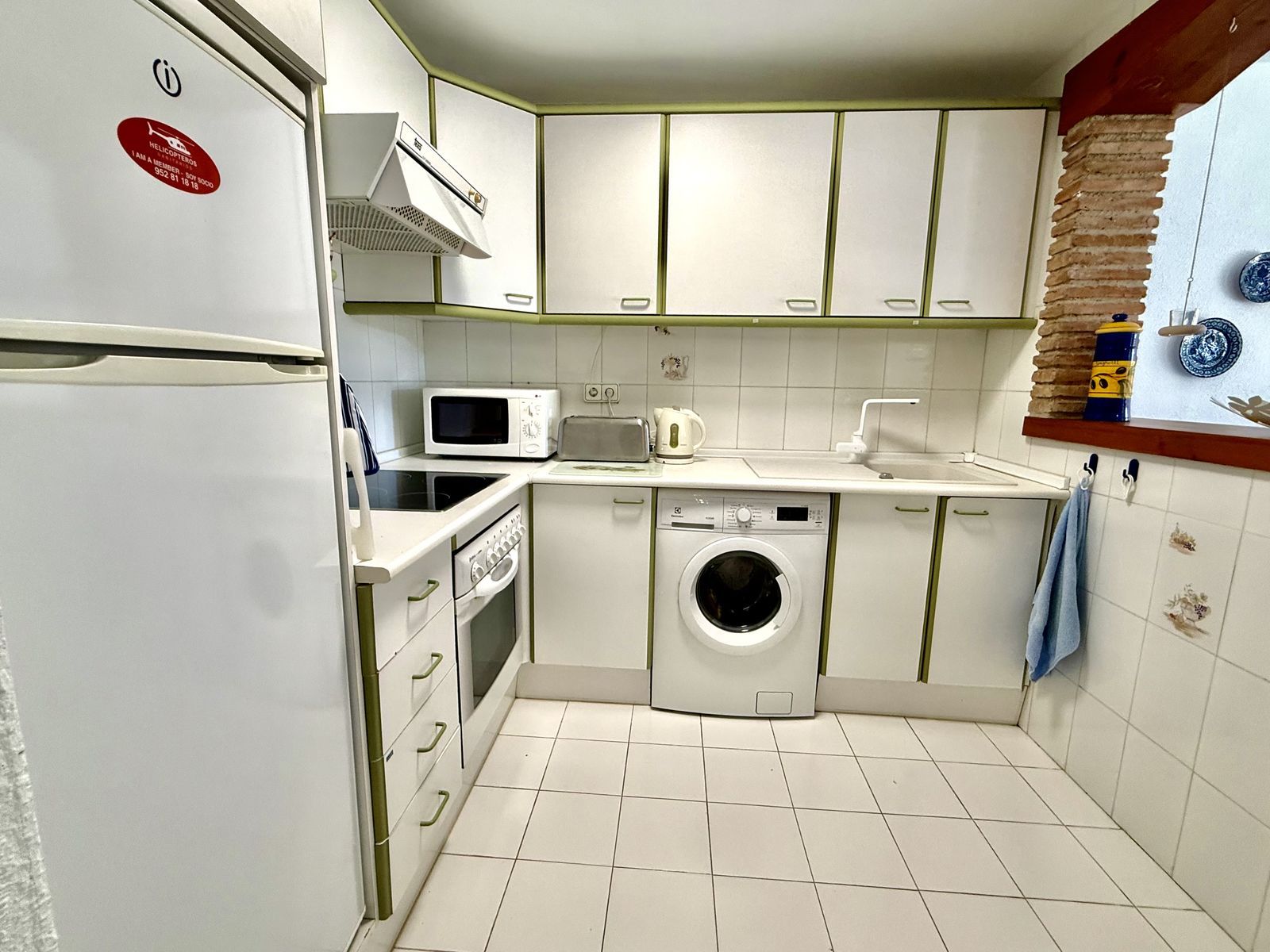 8e8249263b4ec24b96cf28f58bfc27c5 - 14