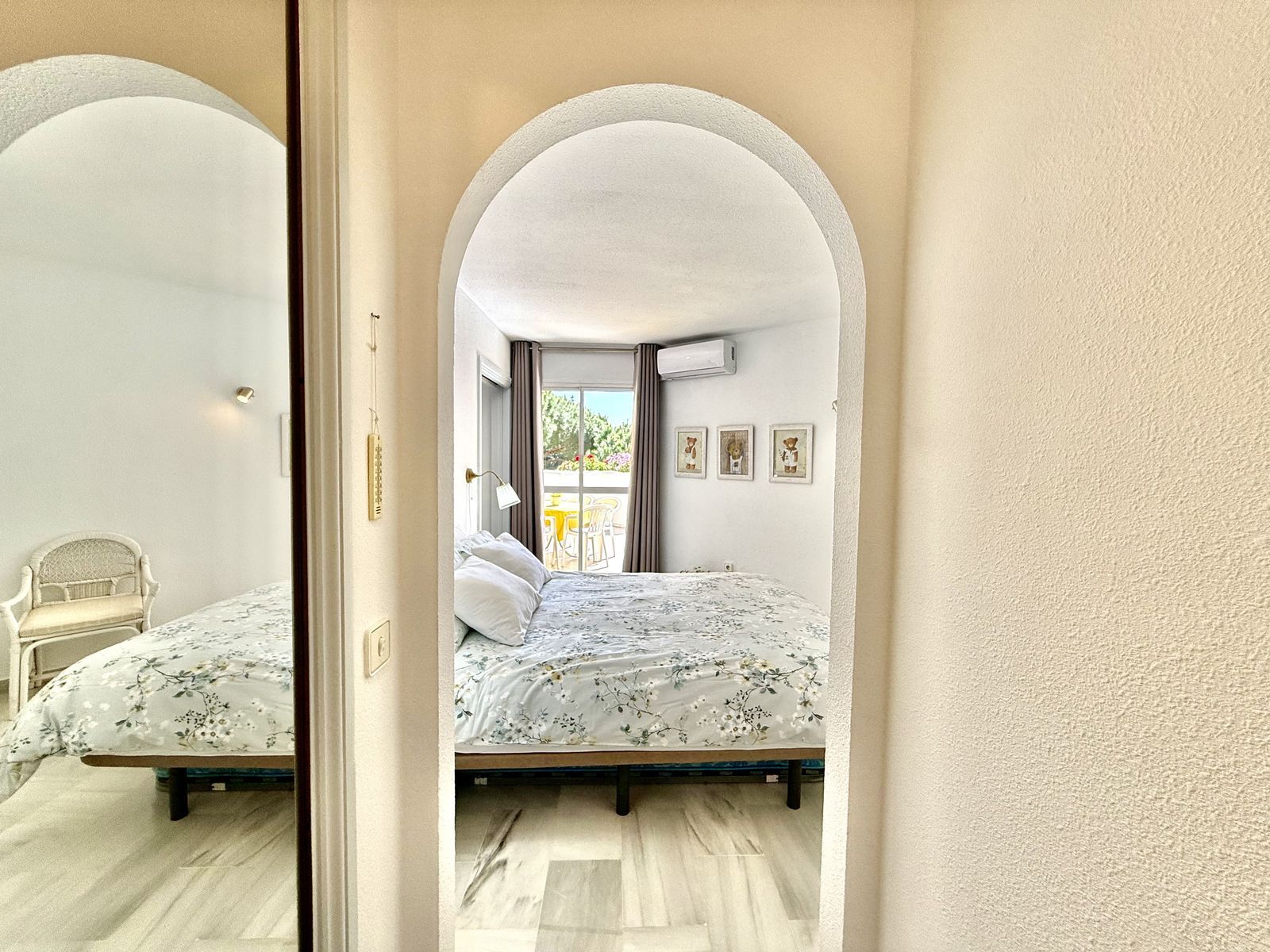 8e8249263b4ec24b96cf28f58bfc27c5 - 16