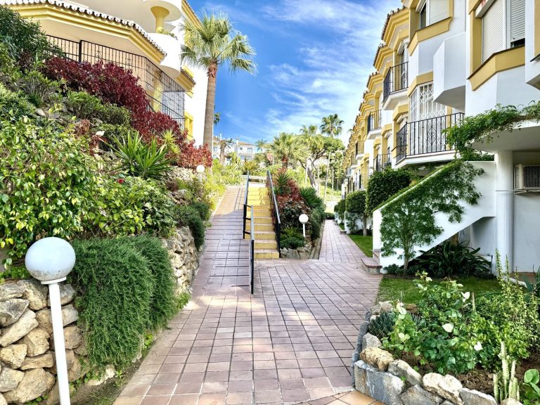 8e8249263b4ec24b96cf28f58bfc27c5 - 3