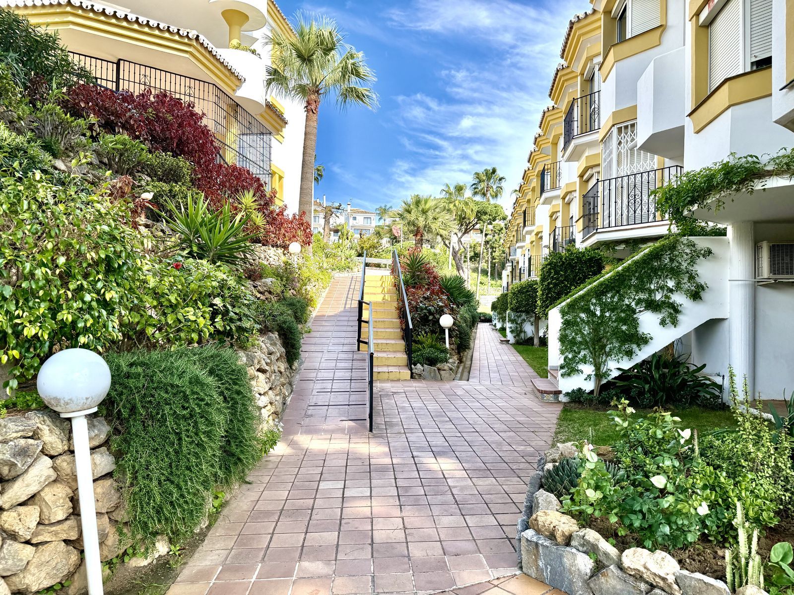 8e8249263b4ec24b96cf28f58bfc27c5 - 3