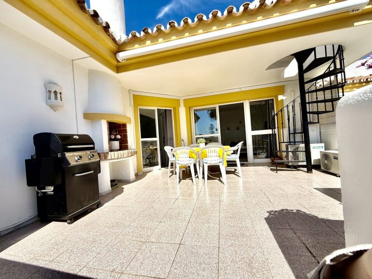 8e8249263b4ec24b96cf28f58bfc27c5 - 9