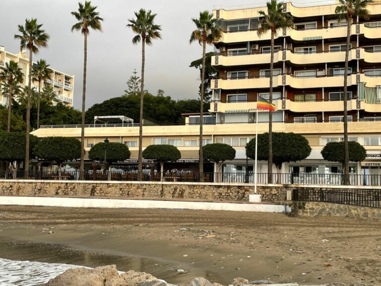 8e9f3fd89b40d573599d7048e868416f - 10