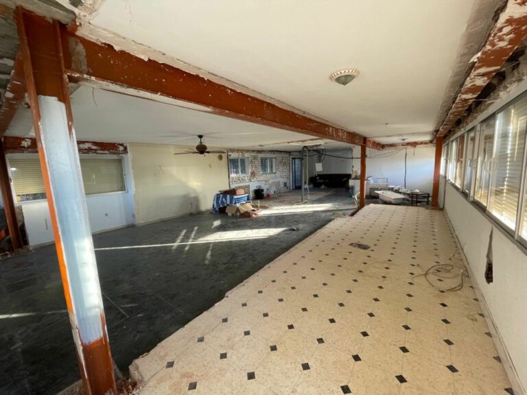 8e9f3fd89b40d573599d7048e868416f - 4