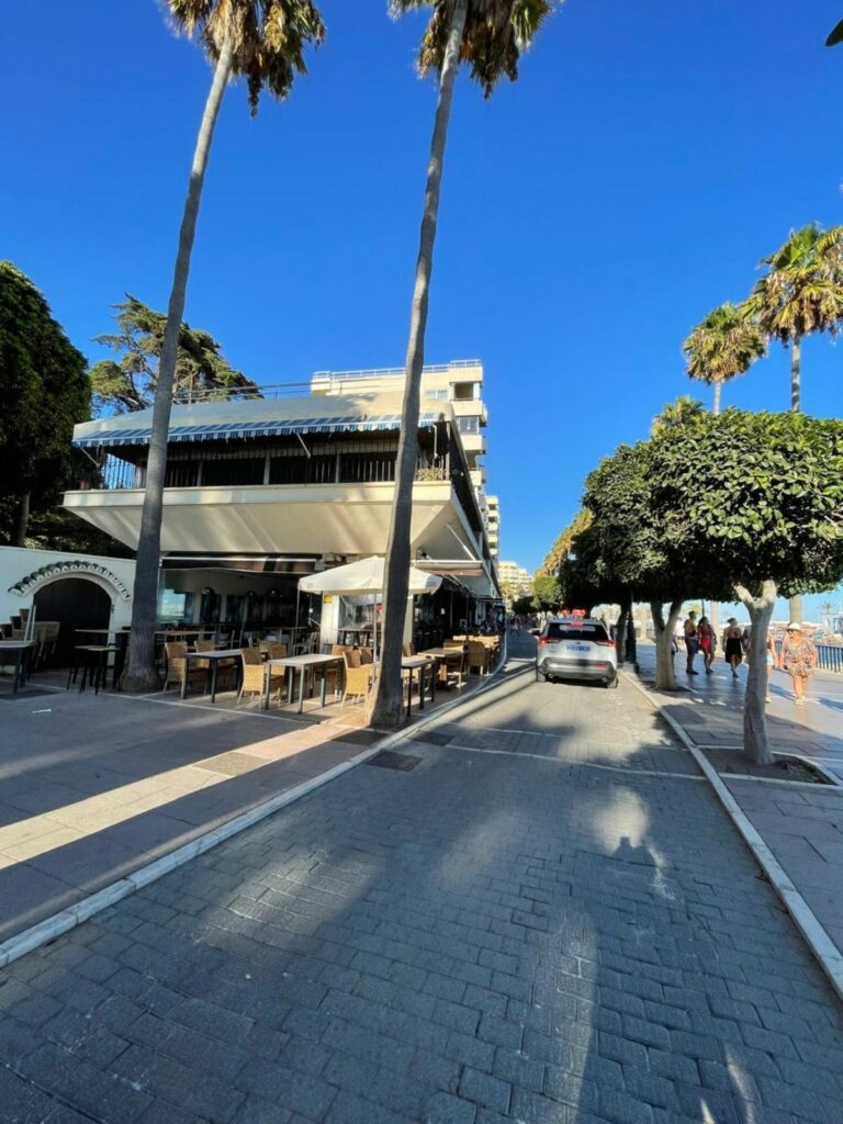 8e9f3fd89b40d573599d7048e868416f - 8