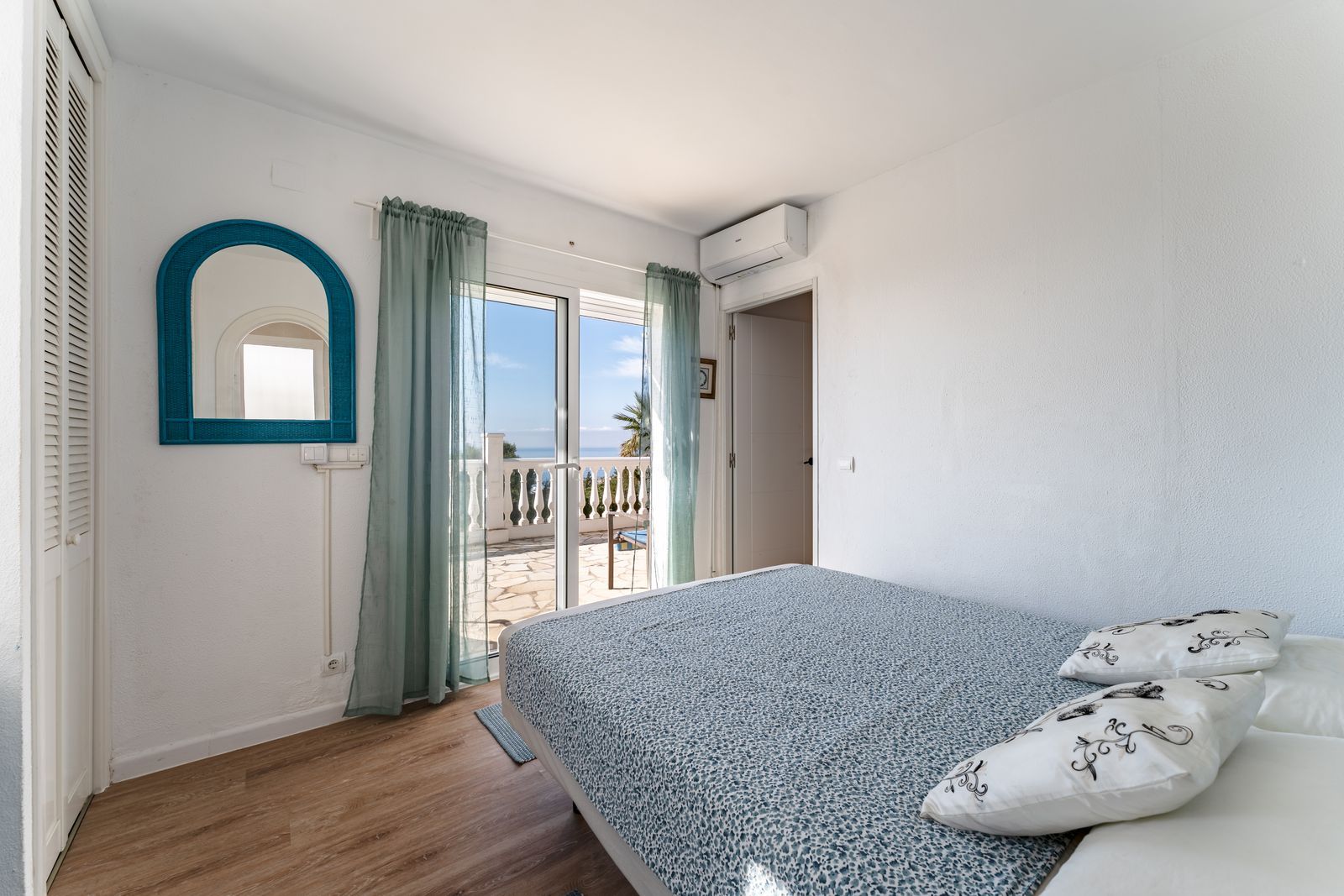 8ea075bc98b86b3c1c0ba8f623506ec2 - 10