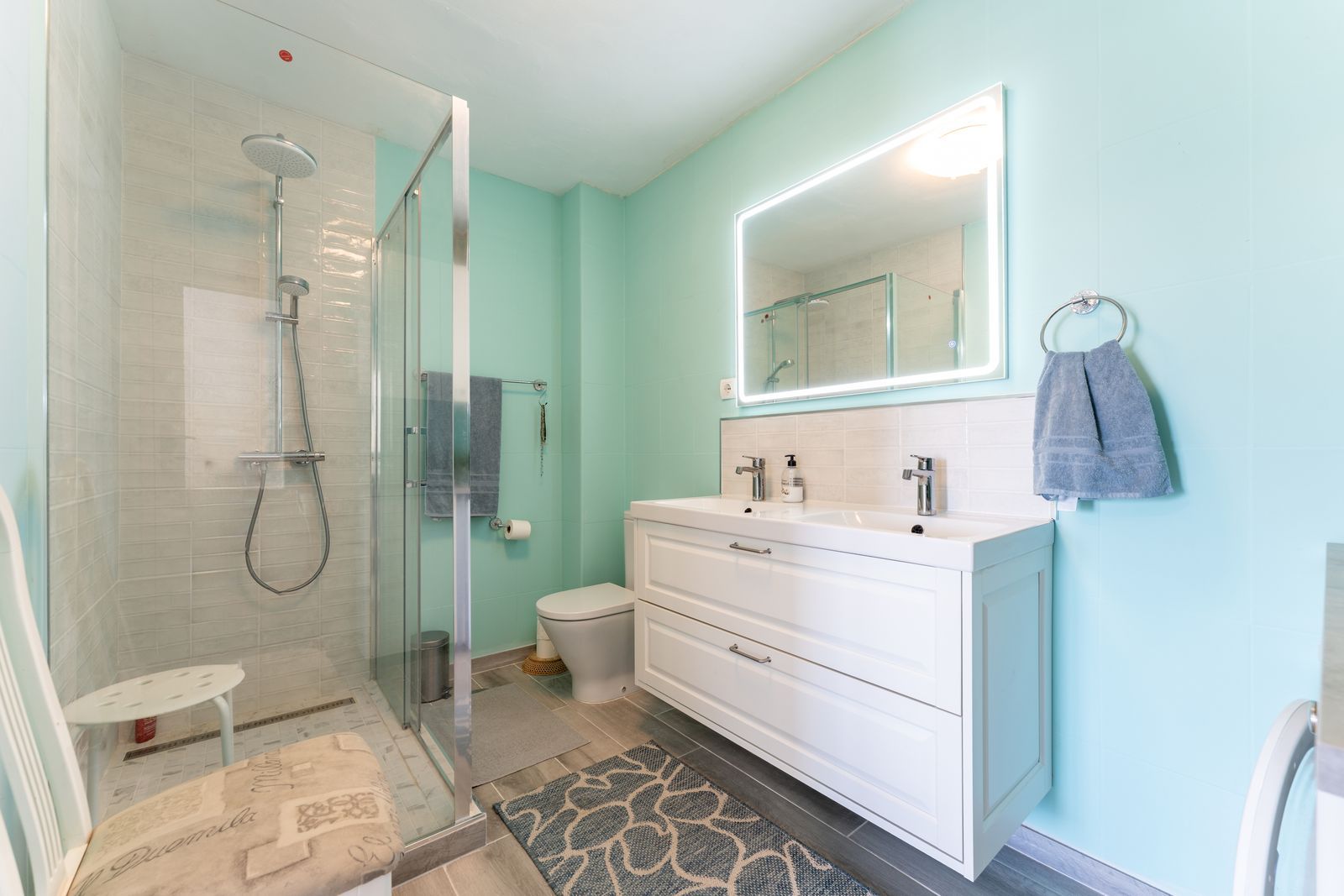 8ea075bc98b86b3c1c0ba8f623506ec2 - 6