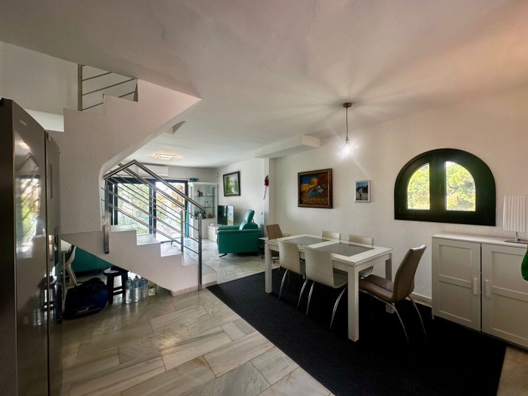 8eb414c5c7a530ed98183fc0d31bad73 - 3