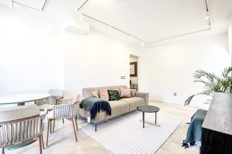 8f42841df18d3be9c009366ba5ea6d45 - 3