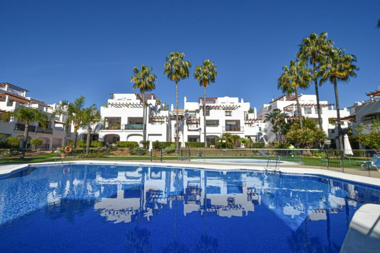 8f6940c32b207984792df33cbc5c7100 - 1