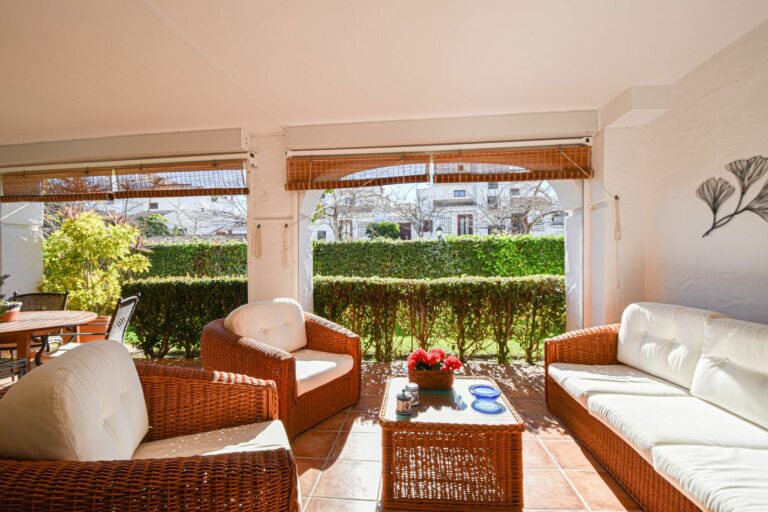 8f6940c32b207984792df33cbc5c7100 - 7