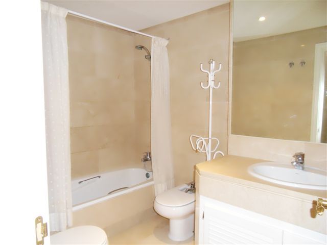 902c2b5def14c8b59d9478d28a85fea9 - 11