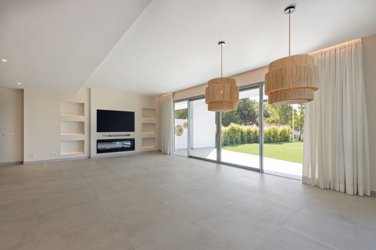 9064bebd917ab93257e35a12a0a5c83b - 2