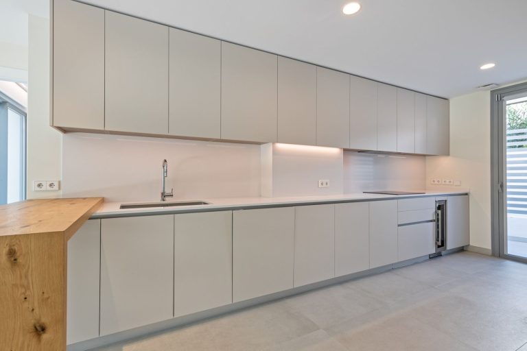 9064bebd917ab93257e35a12a0a5c83b - 3