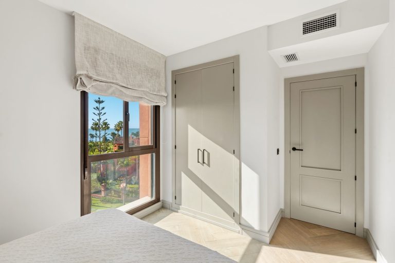 912e6fd76e83805616e7de902079e957 - 12