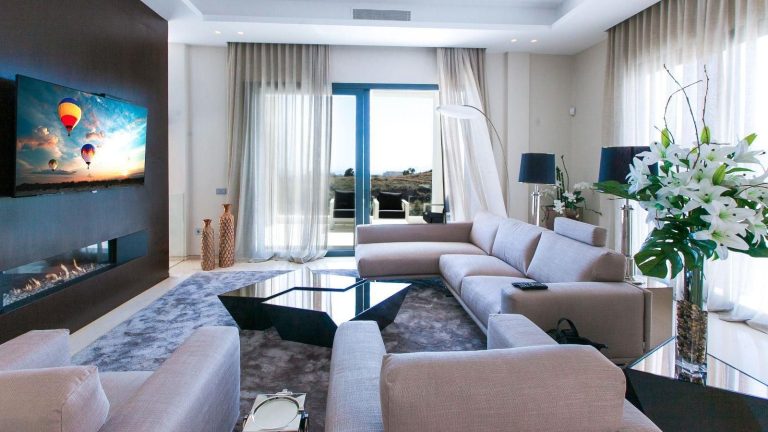 91ab912733eb7bb771fc5dfd163a761d - 8