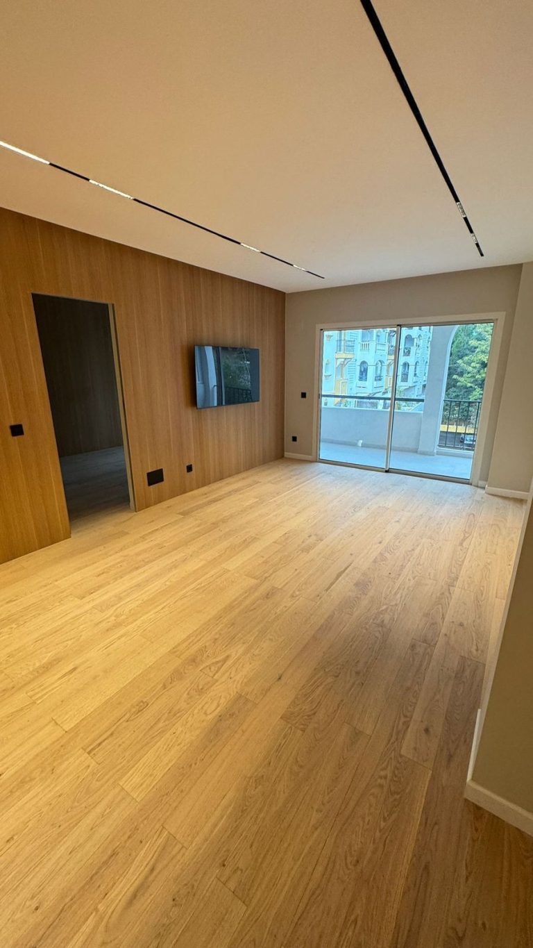 92d05a41e3df9a1dc1b83906a87dd95f - 1