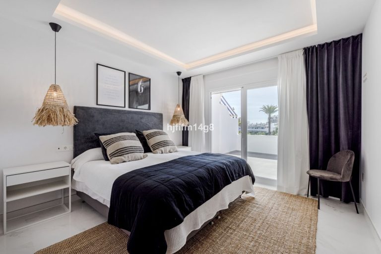 9304879dfdc3c0de4b51c5e4ccc8960b - 10