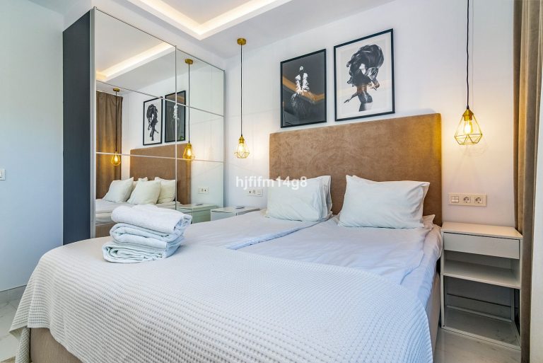 9304879dfdc3c0de4b51c5e4ccc8960b - 13