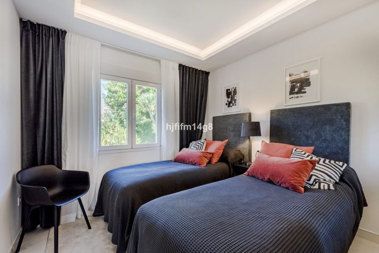 9304879dfdc3c0de4b51c5e4ccc8960b - 14