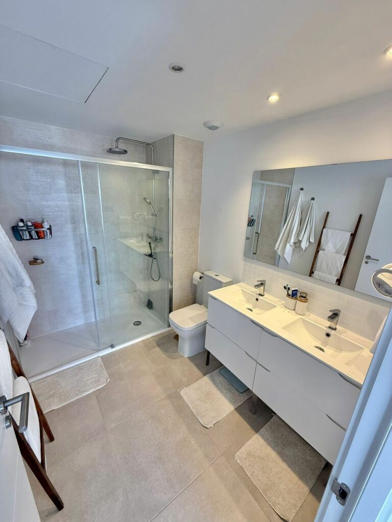 9350a48ff428dad5e53b87e47308ddd6 - 11