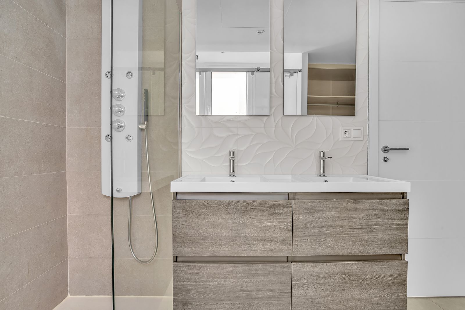 9366be48407099af9164d0c1f58e95c4 - 14