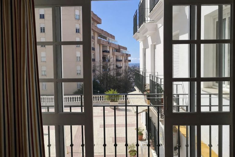 940fec07f4b7d8218af41d513b3a0c95 - 16