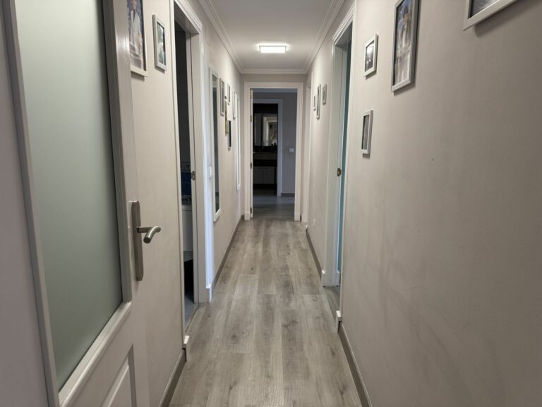 945d18a5f89bb42c4a389d4bc5abff8b - 9