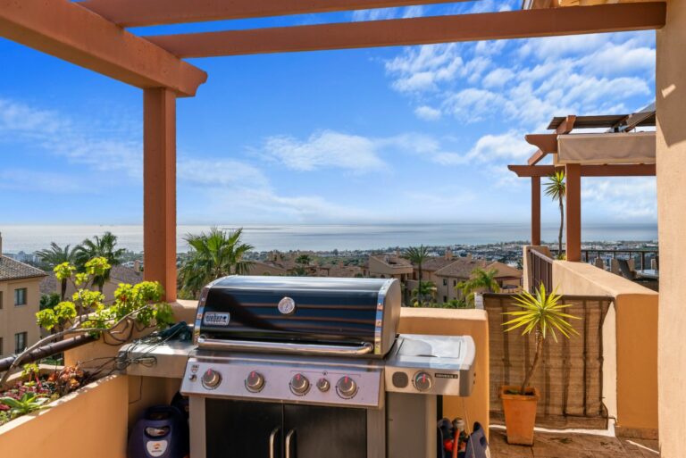 964b9508edcfecca902495cc280eb67a - 13