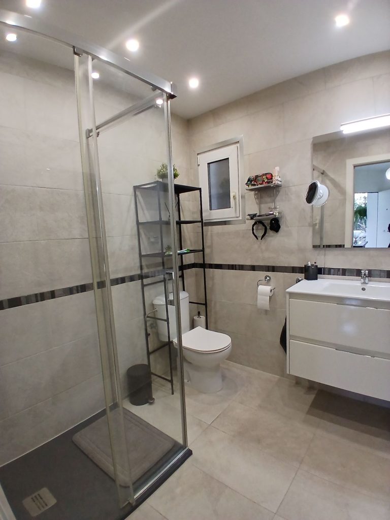 979e2afb138a2fd0ec7a85c542506440 - 14