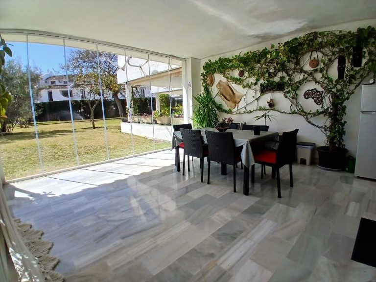 979e2afb138a2fd0ec7a85c542506440 - 3