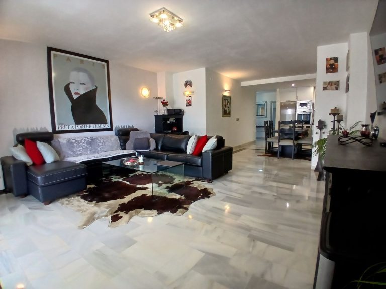 979e2afb138a2fd0ec7a85c542506440 - 5