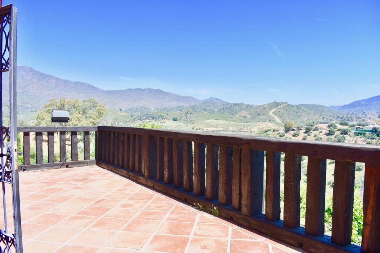 98501721ce816827f7d2470d5636589d - 15