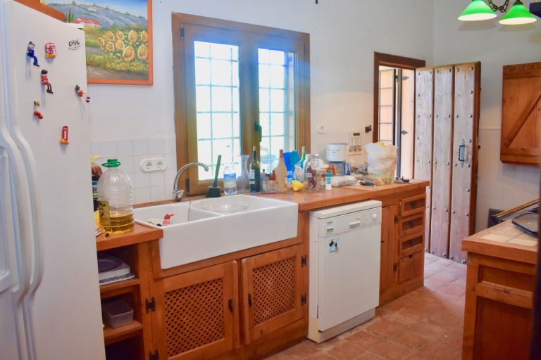 98501721ce816827f7d2470d5636589d - 9