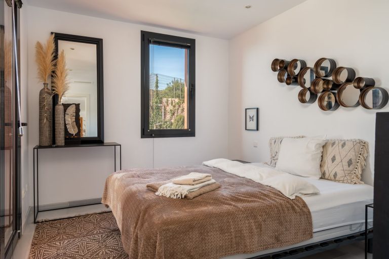 9857e84c00211470f17fc3db64e4b965 - 14