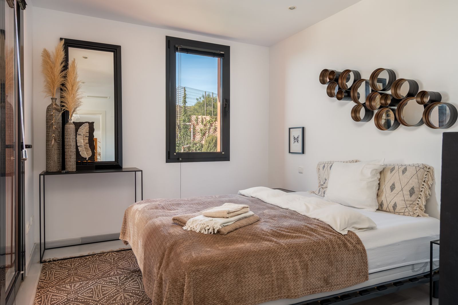 9857e84c00211470f17fc3db64e4b965 - 14